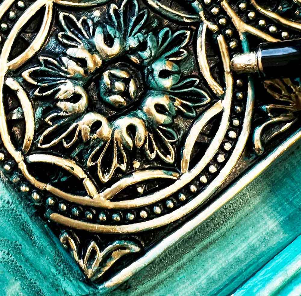 Cece Gilding Marker