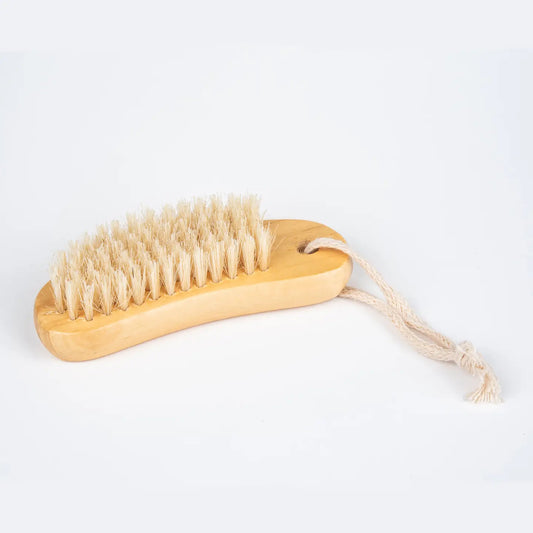 Cedar Nail Brush 4in