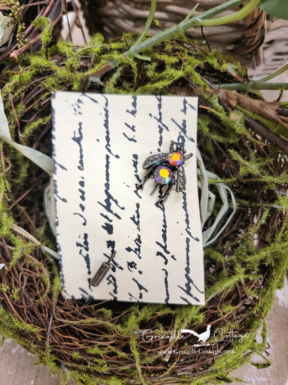 Jeweled Bee Hat / Lapel Pin