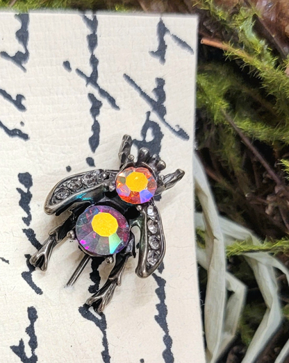 Jeweled Bee Hat / Lapel Pin