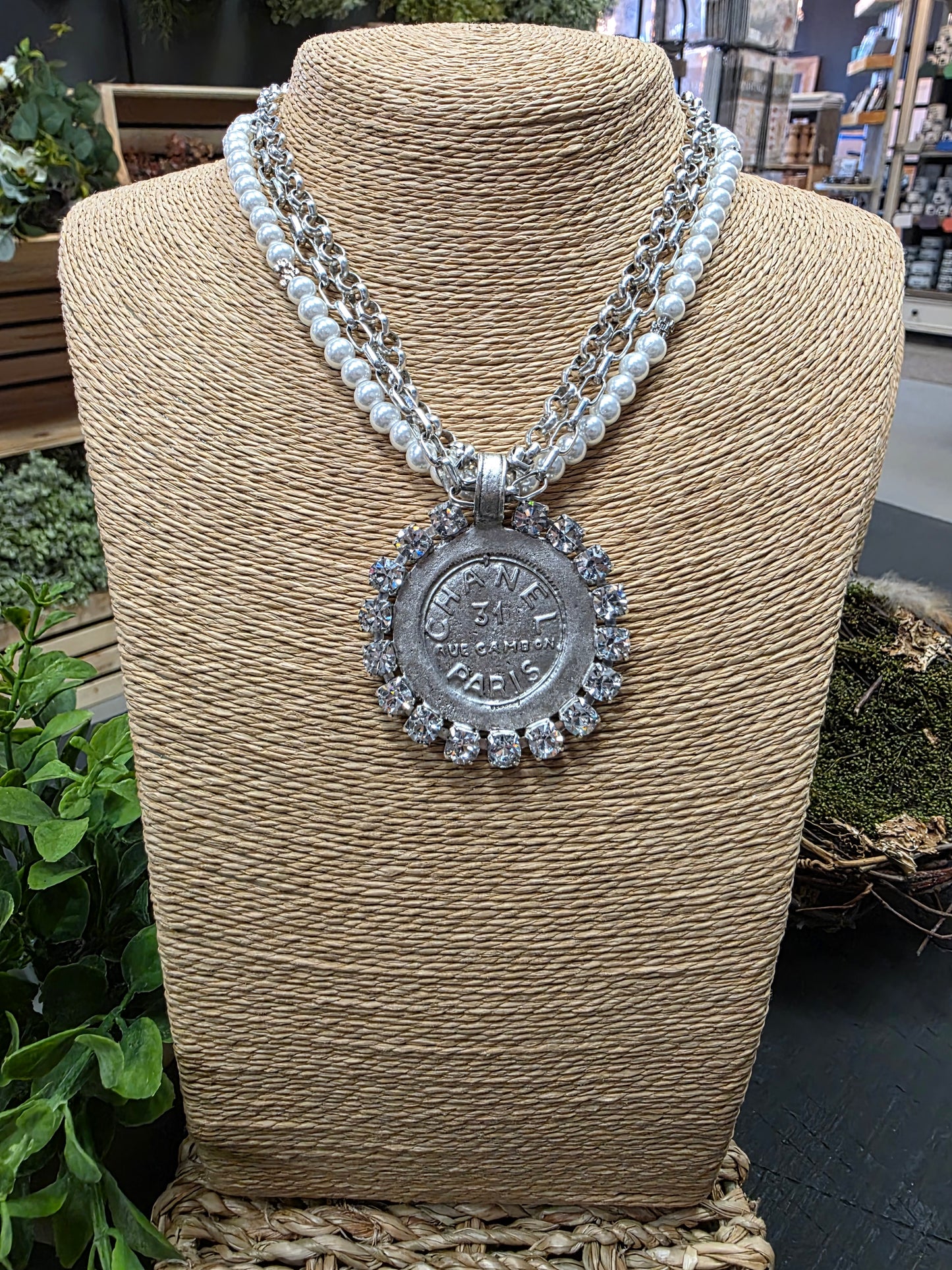 Chanel 31 Rue Paris Cambon Coin & Pearl & Crystal Necklace Style 1403 - Yochi NY