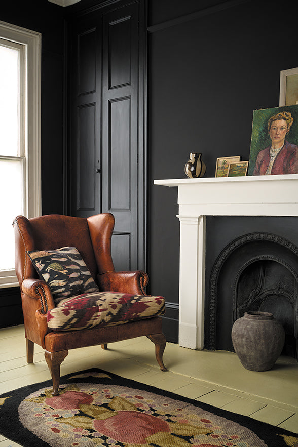 Athenian Black - Wall Paint by Annie Sloan