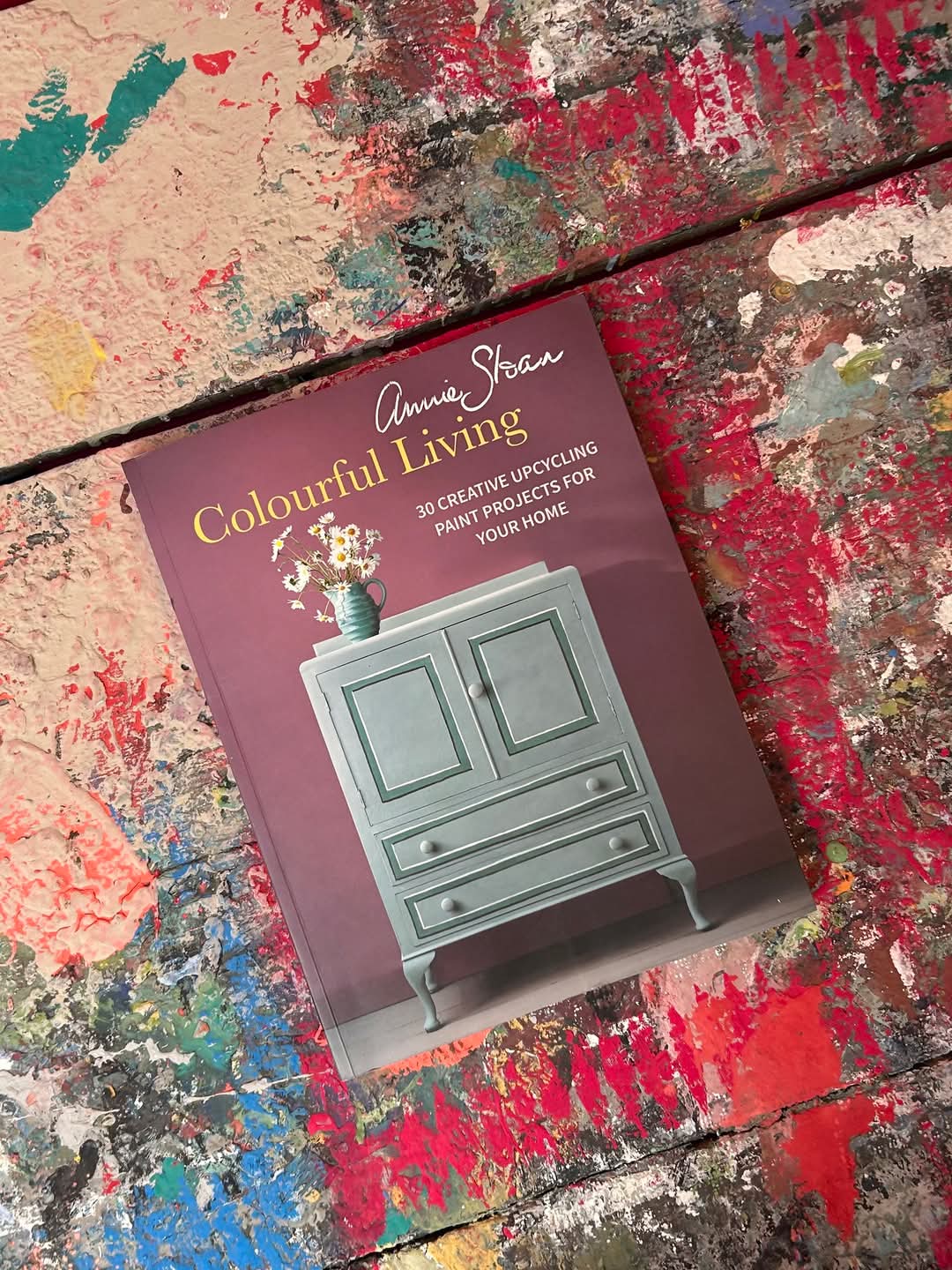 Colorful Living by Annie Sloan