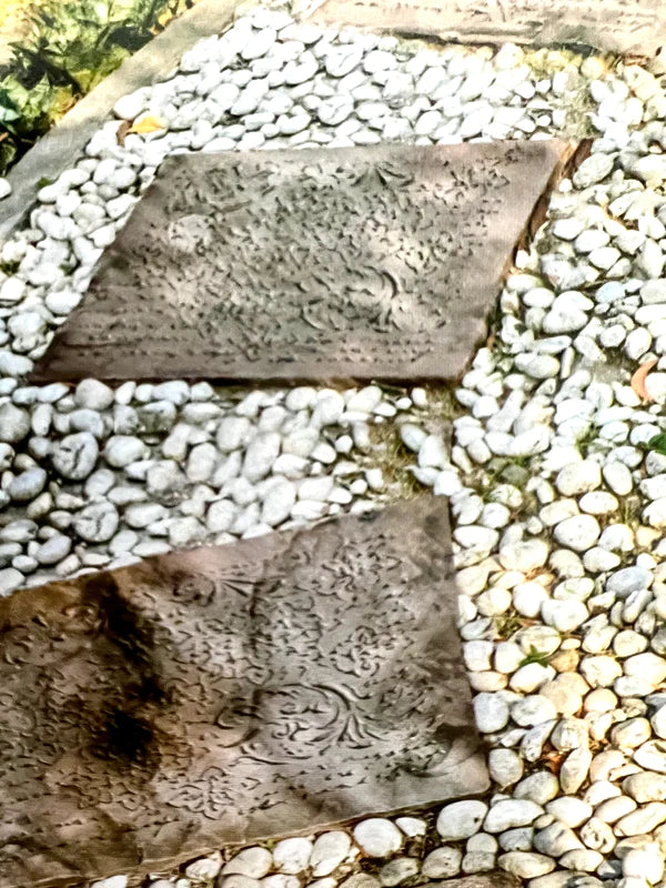 Somewhere in Versailles 12inx12inx2in Paver Mould