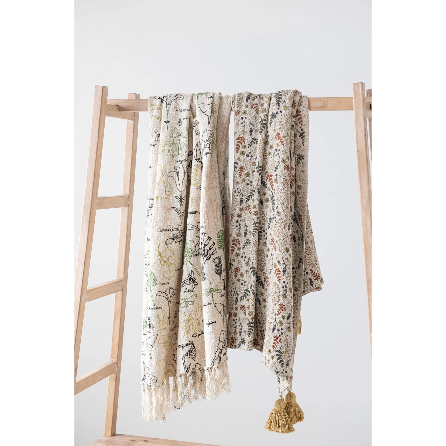 Woven Printed 60"L x 50"W Throw with Tassels, Leaf Pattern